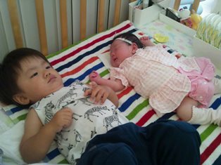 生後1ヶ月 Vs 1歳8ヶ月 子育てインテリア